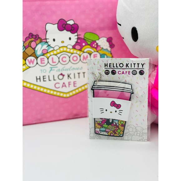 Hello Kitty Grand Cafe Acrylic Keychain - Picture 2 of 2